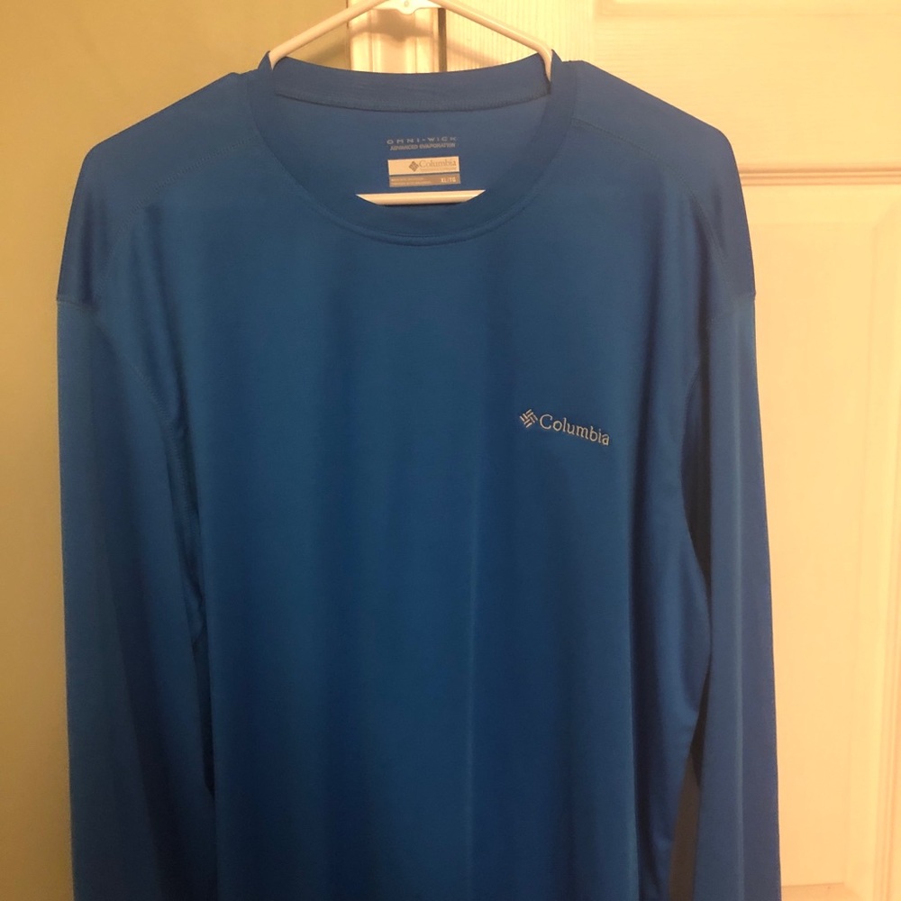 Long sleeve Columbia t-shirt